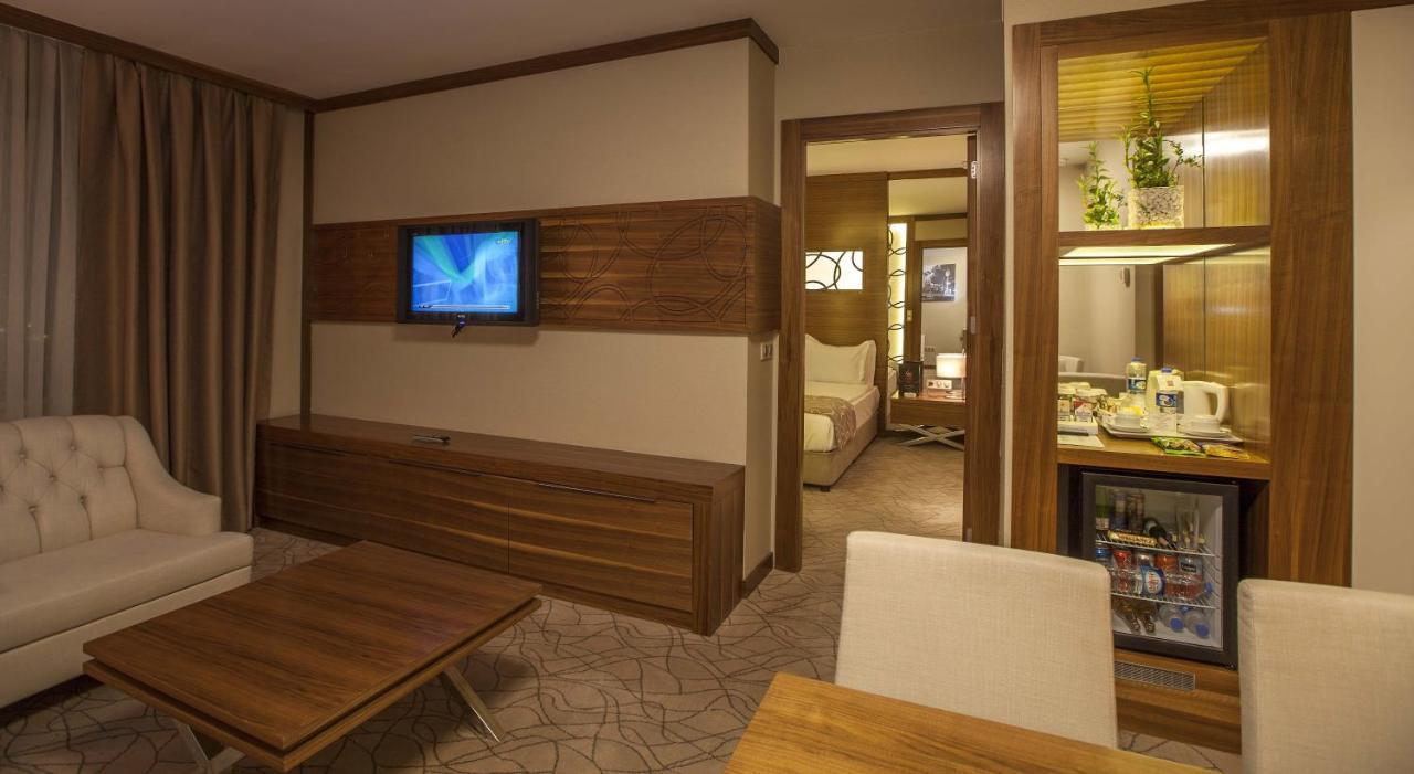 Grand Hotel Gaziantep Exterior foto